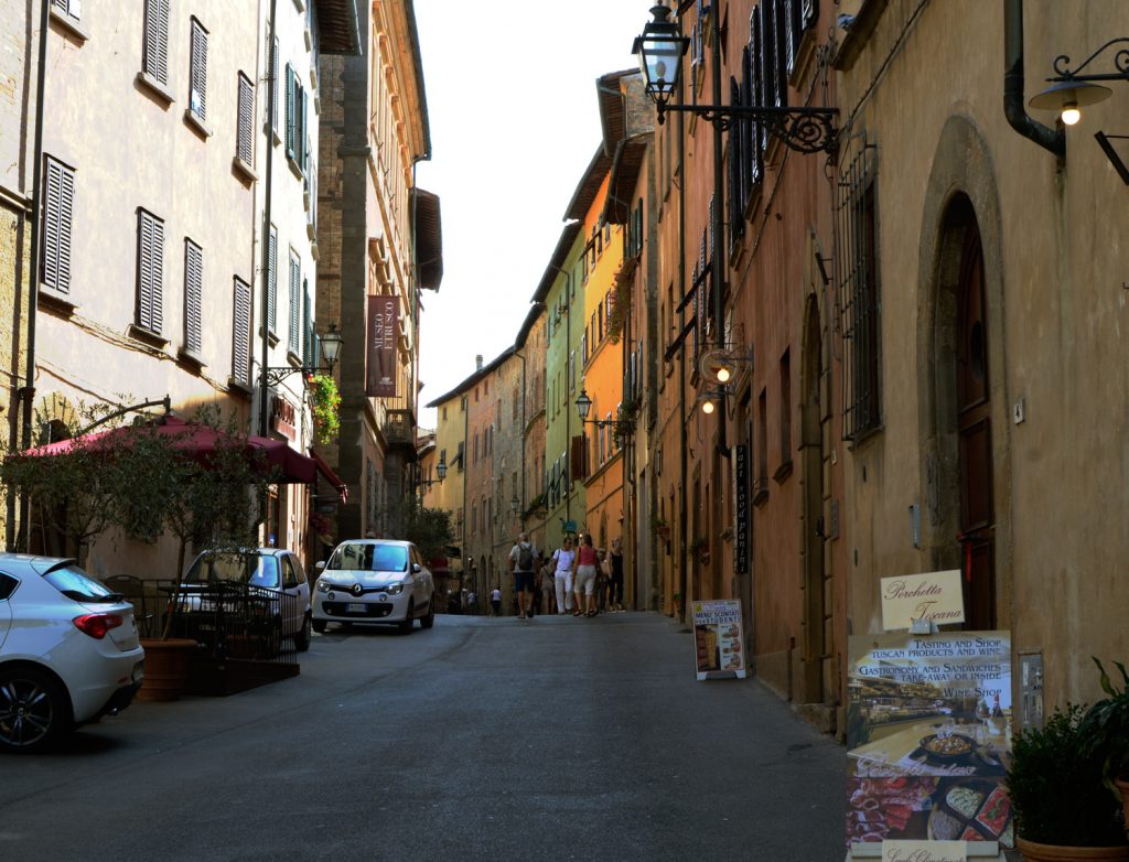 Voltara Street Scene _Etruscan Museum