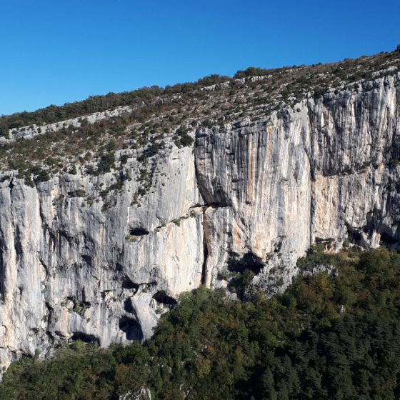 Sideways sloping sides of the Verdon gorges