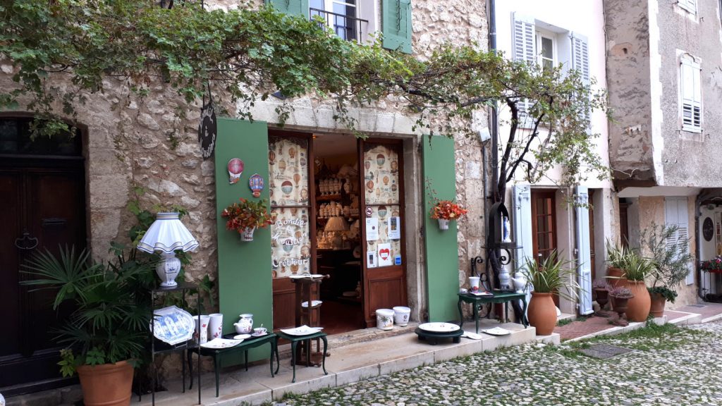 Moustiers Faience pottery shop