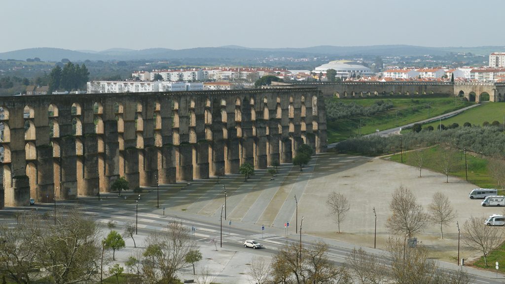Elvas - Aqueduct with Buzz parked