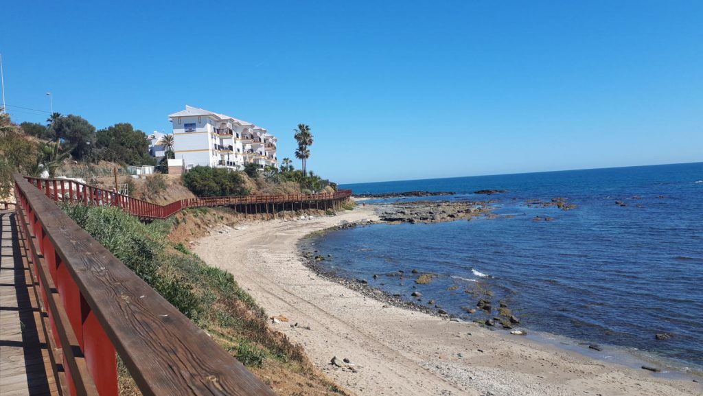 No cycling at weekends on the boardwalk at Cala de Mijas!