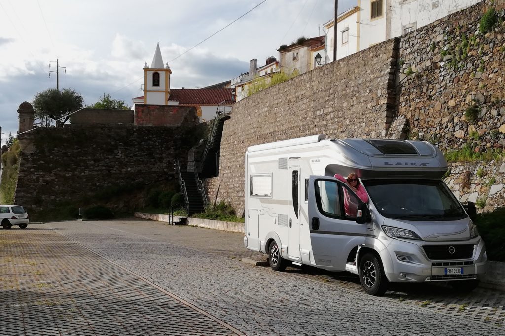 Castelo de Vide - Buzz parked by town wall