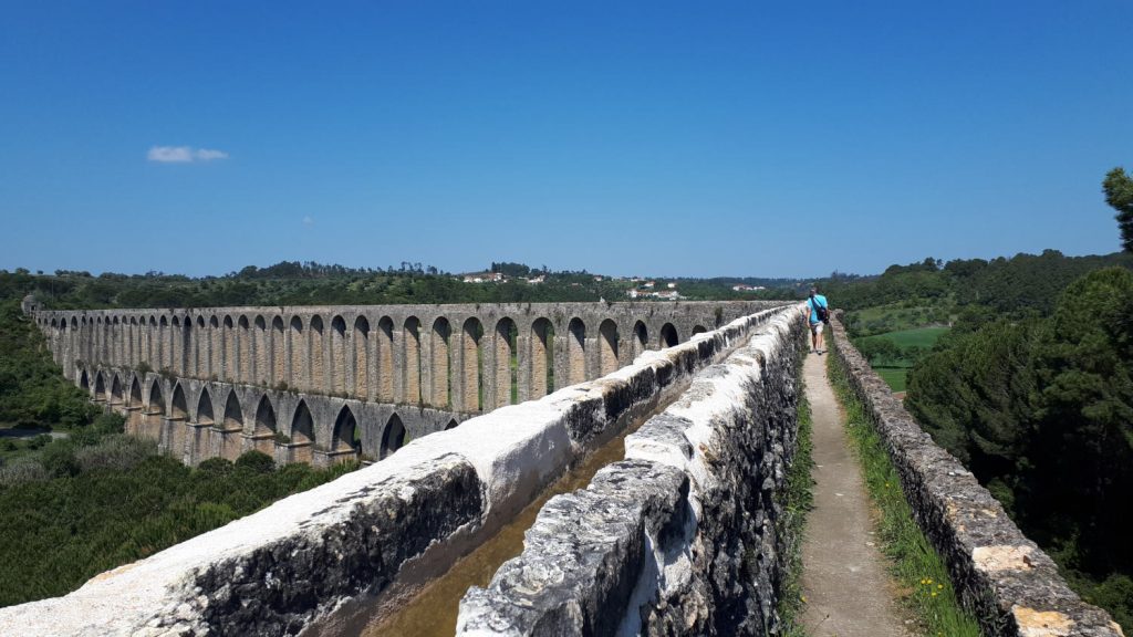 Walking the Aqueduct do Pegoes