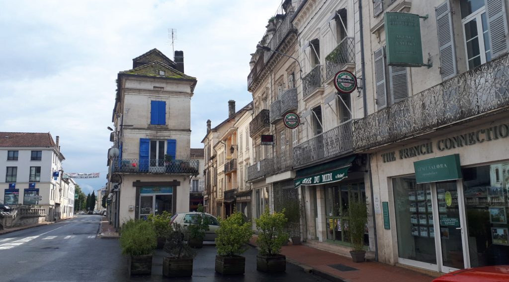 Riberac town, main street