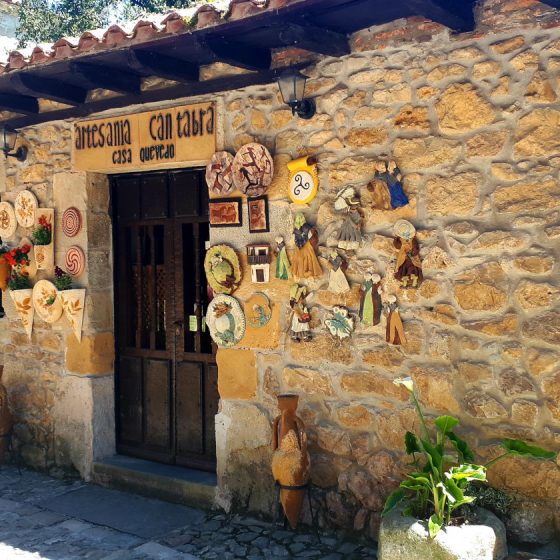 A small artisan craft/ceramic shop
