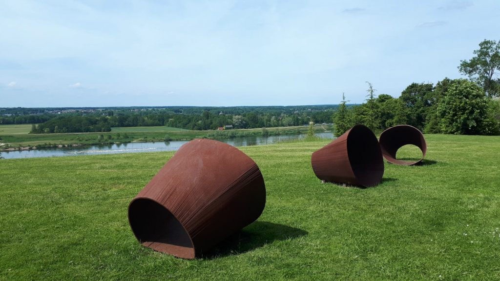 'Chaos' by Vincent Barre - a bronze sculpture relating to the rings of trees