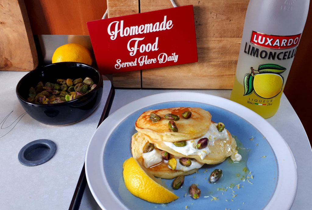 Ricotta vancakes with Limoncello and Pistacios