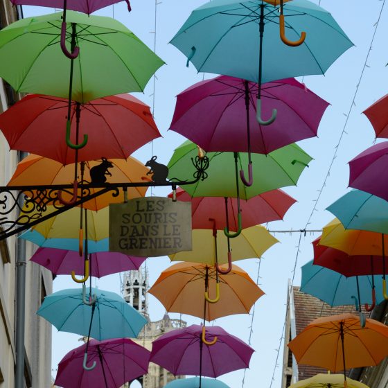 Laon street umbrella decoration