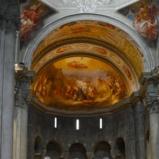 Como church interior