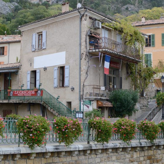 Moustiers-Sainte-Marie La Cascade restaurant