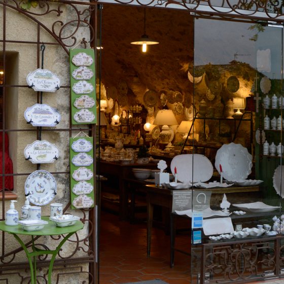 Moustiers-Sainte-Marie Pottery shop