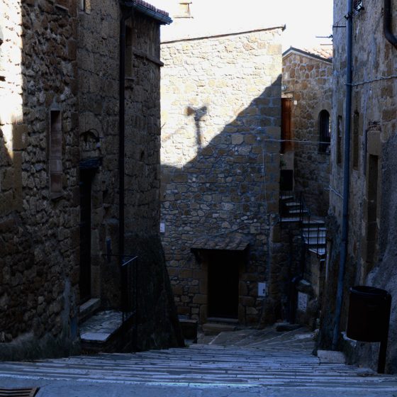 Pitigliano Street view