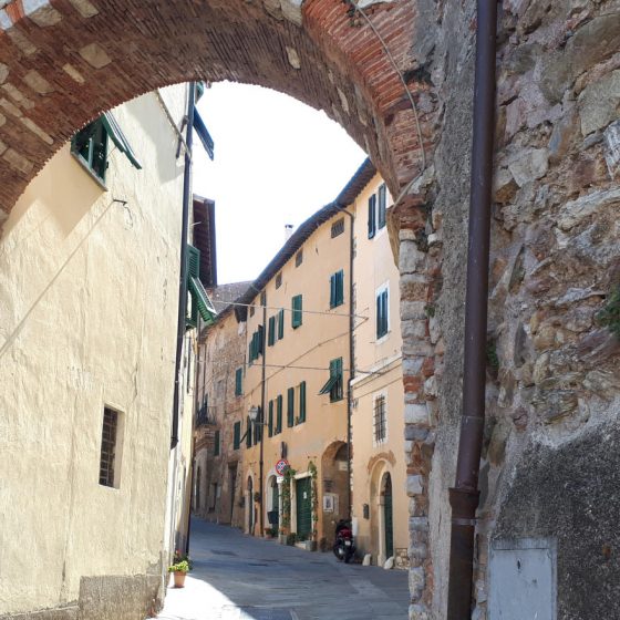 Stone porte entrance into town