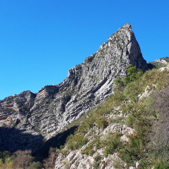 One of the sharp pointed peaks of the gorge