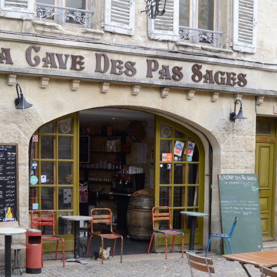 Avignon - Cave Sage, Rue Des Teinturiers