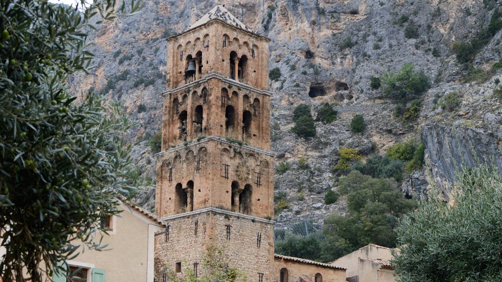 Moustiers - Gorge de Verdon Notre Dame Church