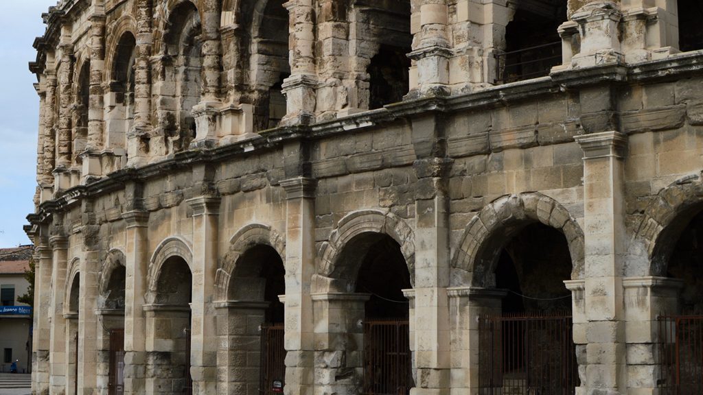 Laika Motorhome Tour Nimes - Roman Arena