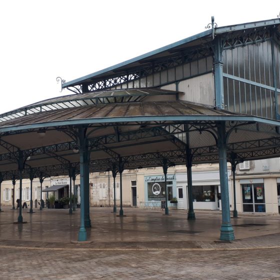 Marché aux Legumes - Chartres covered outside marketplace