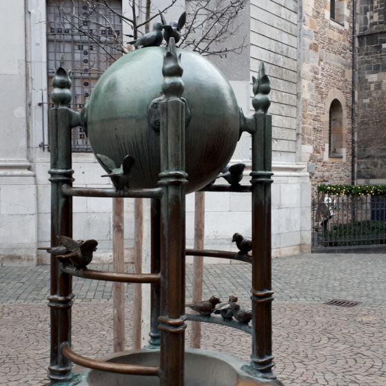 The “Vogelbrunnen”, or bird fountain featuring little sparrows