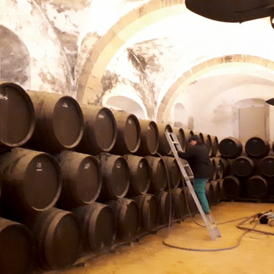 Jerez - Sherry being moved ready to bottle