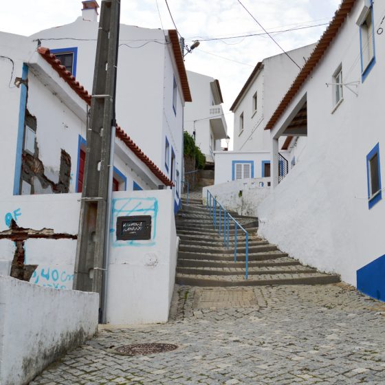 Algarve West - Aljezur Tiny steep streets