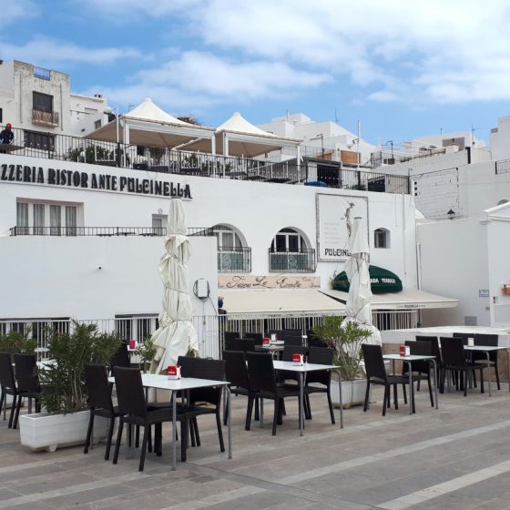 The Plaza Nueva with views over the countryside