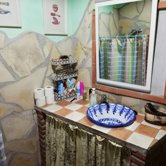 Guadix - Cave house bathroom