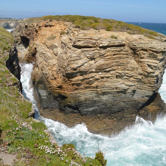 Las Catedrais beach - separated by the tide