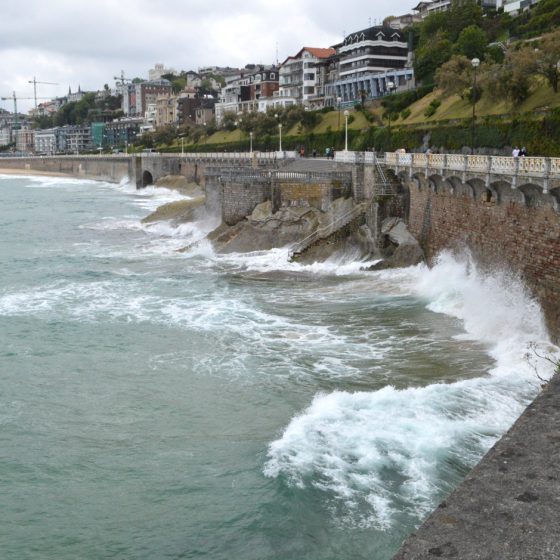 San Sebastian - La Concha beach tide in