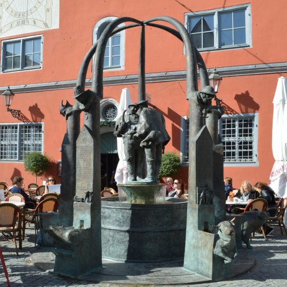 Lovely old fountain in the centre of Nordlingen