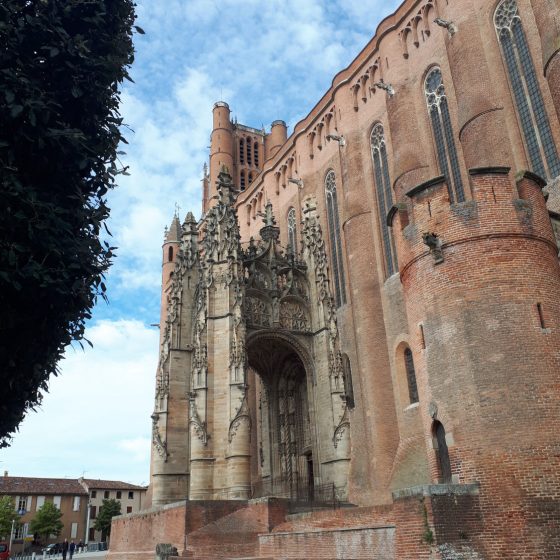 Side view of Albi cathedral