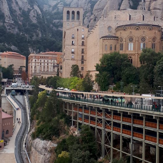 The very high up setting of the Monastir de Montserrat complex