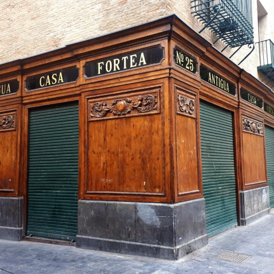 Zaragoza antiques shop